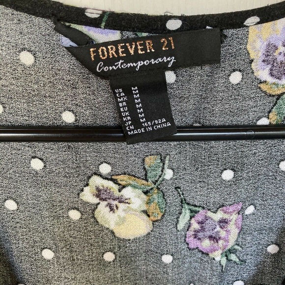 Forever 21 Contemporary Dress Sz M V Neck Black Polka Dots Floral Button Front - Picture 4 of 7
